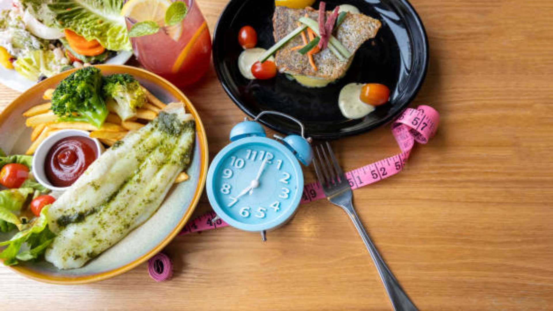 A San Diego Personal Trainer demonstrating effective dieting hacks for faster fat loss.