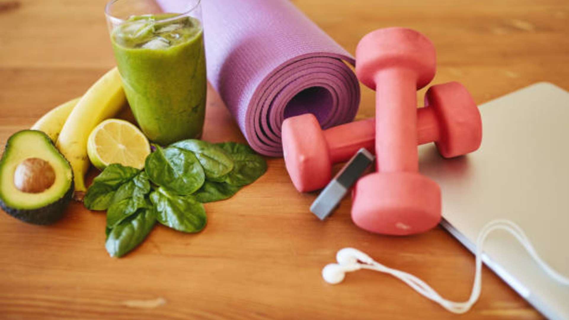 San Diego personal trainer helping a client exercise for health benefits and energy boost.