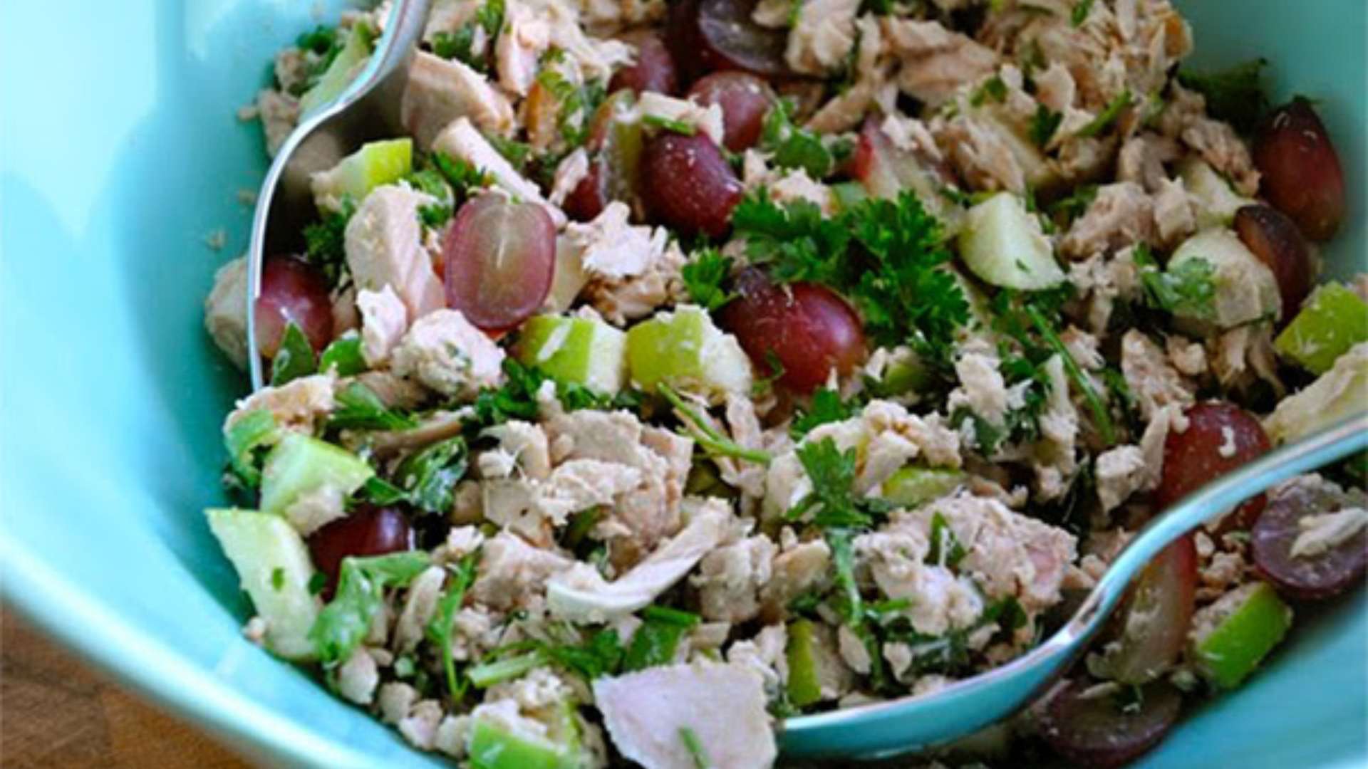 Fresh tuna salad with vegetables in a bowl
